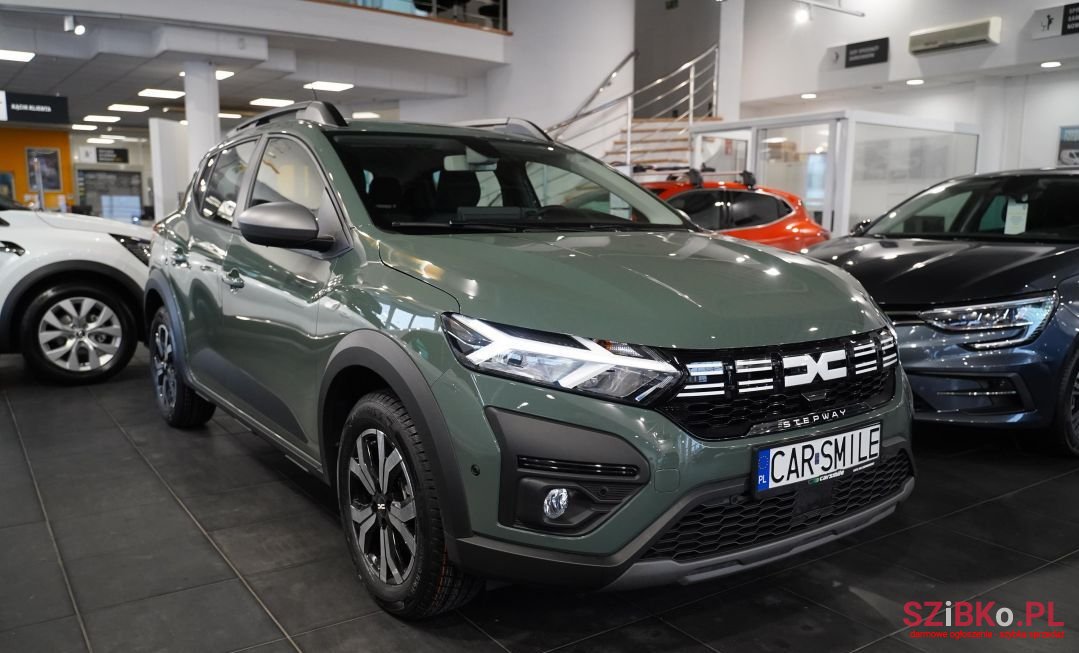 2023' Dacia Sandero Stepway photo #3