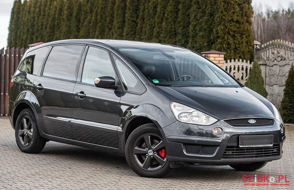 2007' Ford S-Max photo #1