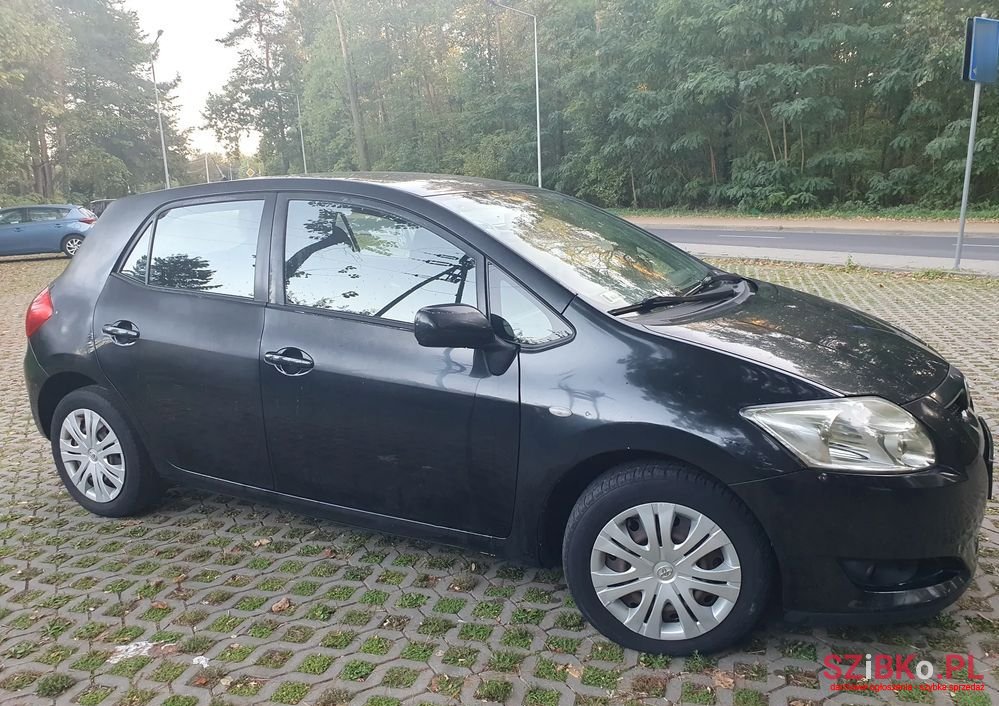 2007' Toyota Auris photo #4
