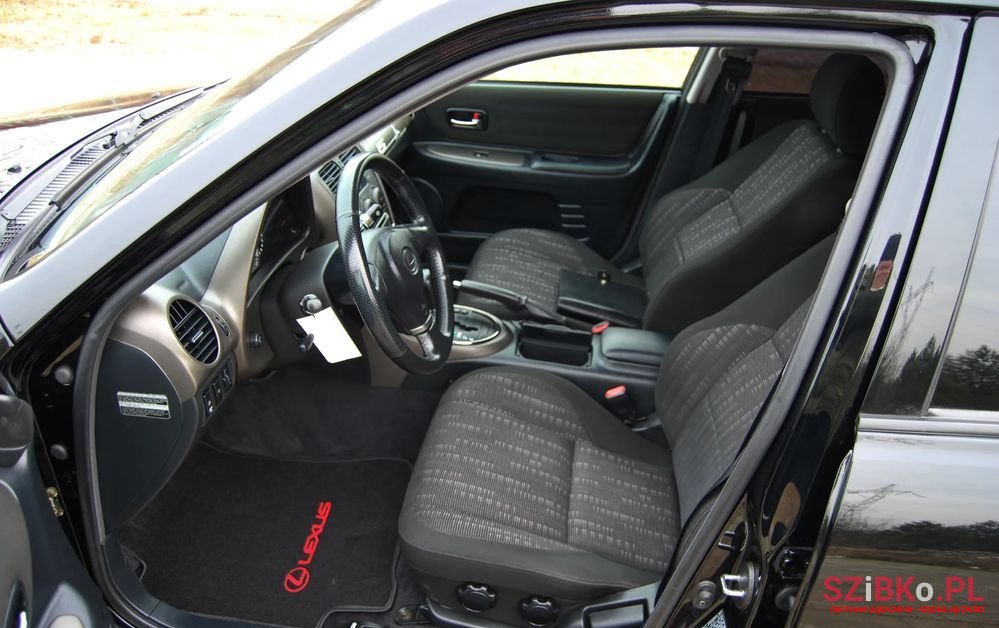 2000' Lexus IS 200 Elegance photo #6