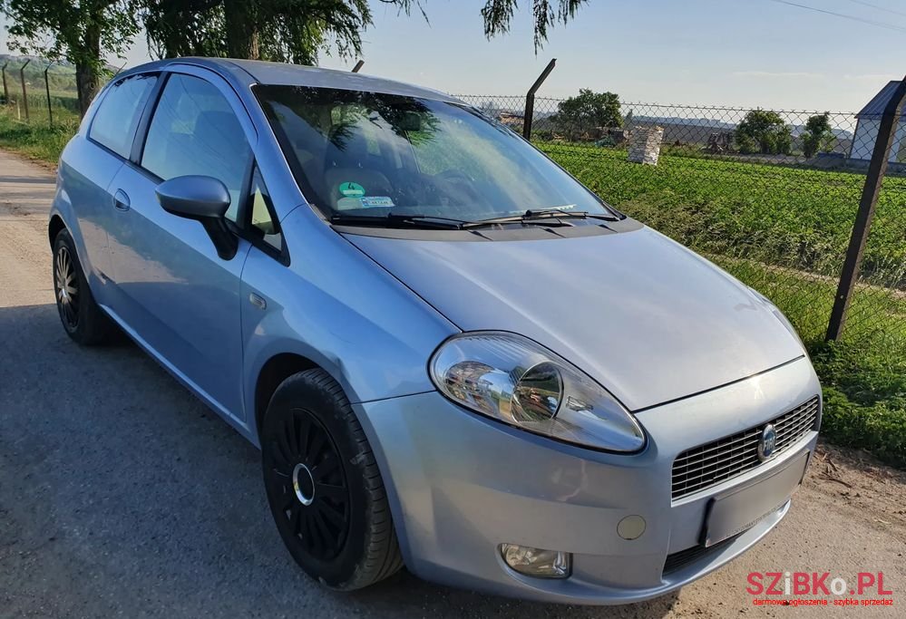 2006' Fiat Grande Punto 1.4 8V photo #2