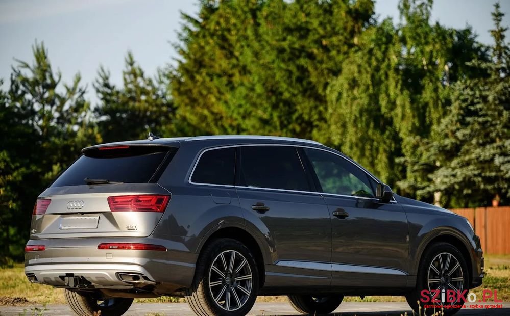 2018' Audi Q7 photo #4