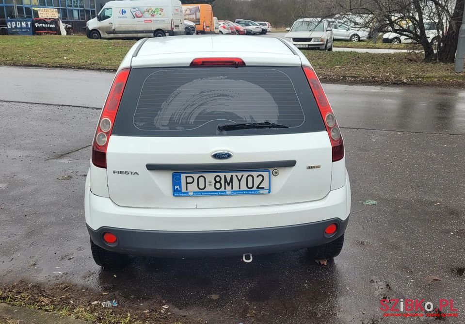 2008' Ford Fiesta photo #5