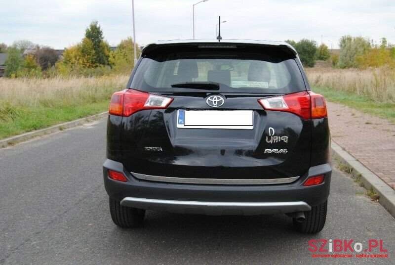 2013' Toyota RAV4 photo #2