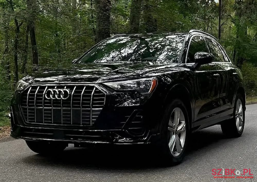 2020' Audi Q3 photo #6