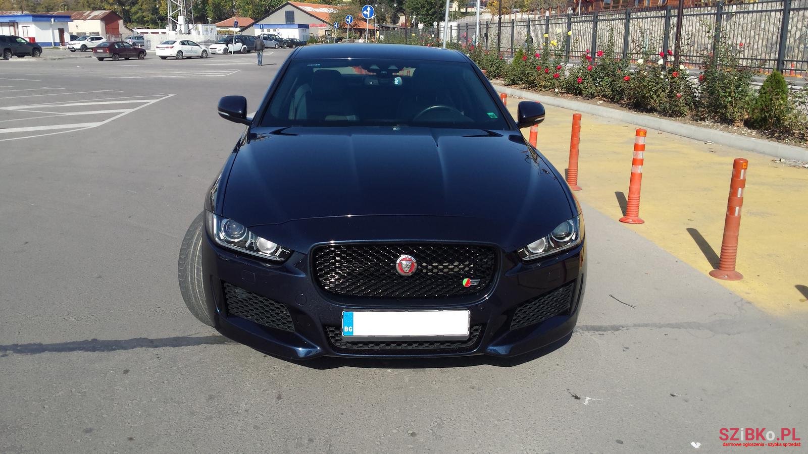 2016' Jaguar X-Type XE photo #1