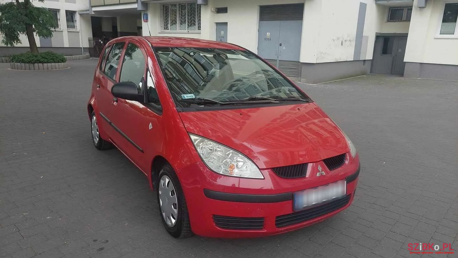 2007' Mitsubishi Colt photo #1