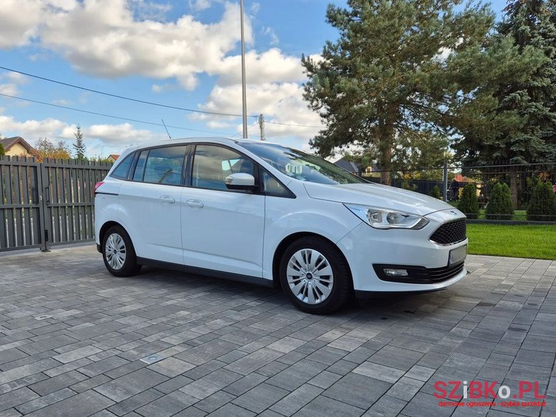 2017' Ford Grand C-MAX photo #2