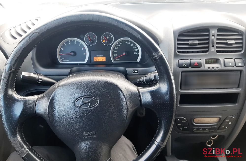 2005' Hyundai Santa Fe 2.4 Gls 2Wd photo #5