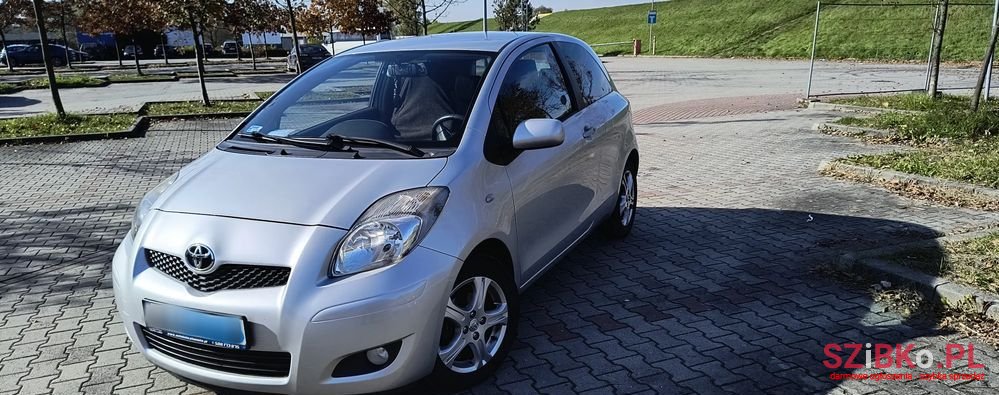 2011' Toyota Yaris 1.33 Luna photo #4