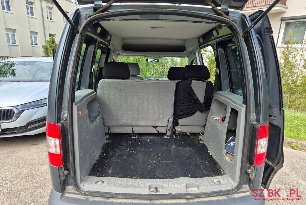 2009' Volkswagen Caddy Life photo #6