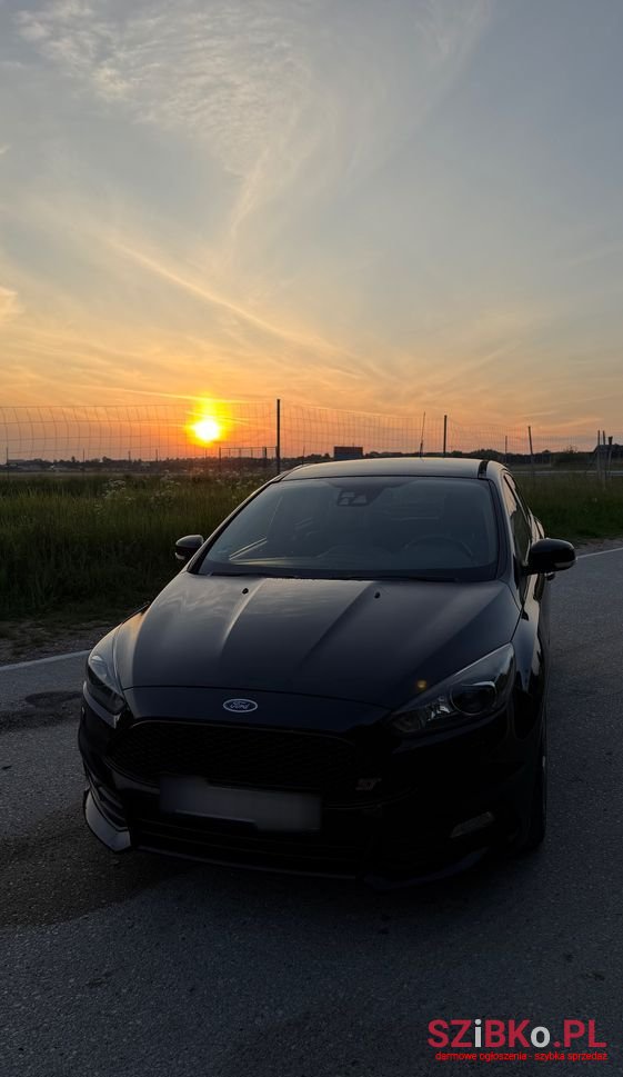 2015' Ford Focus 2.0 Tdci St photo #5