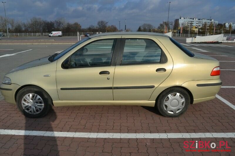 2005' Fiat Albea photo #1