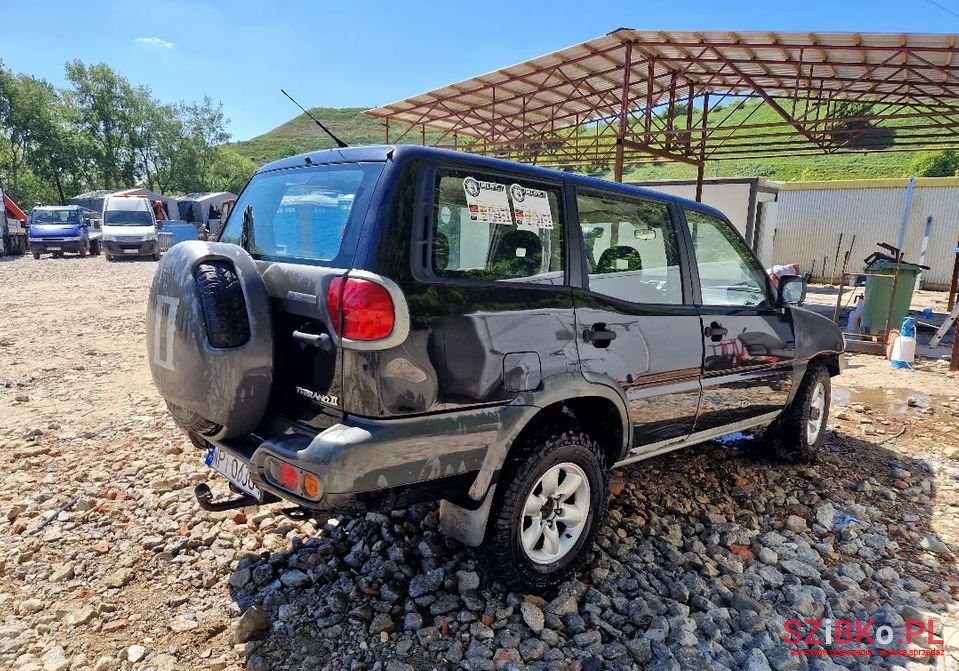 2000' Nissan Terrano photo #5