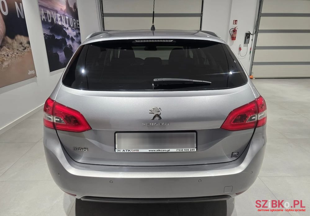 2017' Peugeot 308 Sw photo #5
