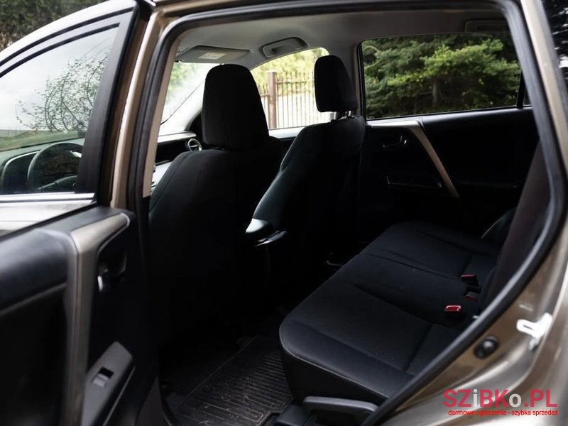 2013' Toyota RAV4 photo #4