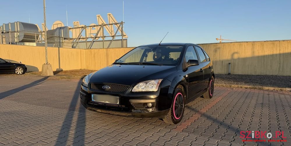 2007' Ford Focus photo #3