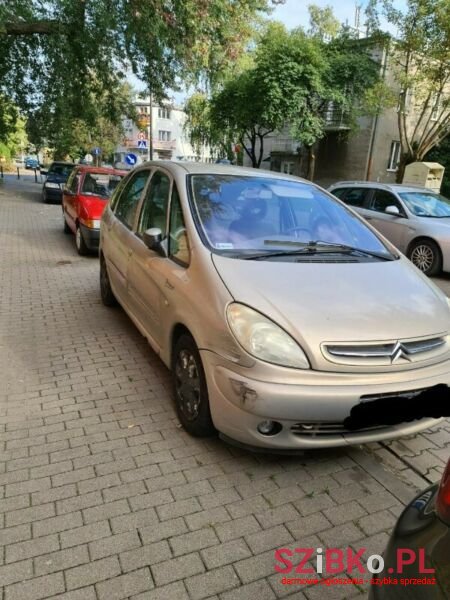2003' Citroen Xsara Picasso photo #1