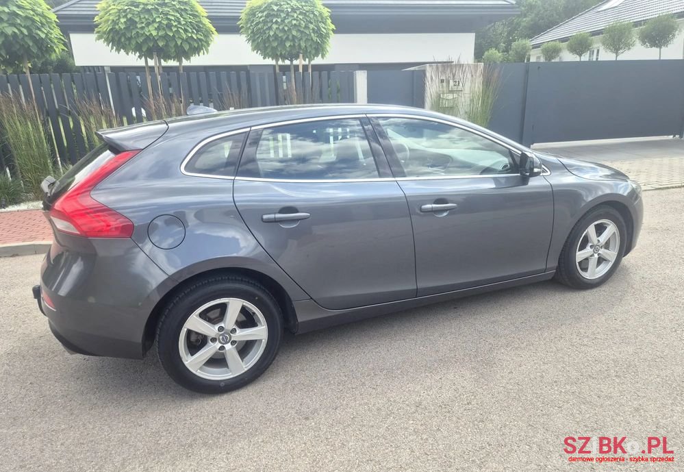 2012' Volvo V40 photo #4