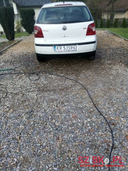 2002' Volkswagen Polo photo #2