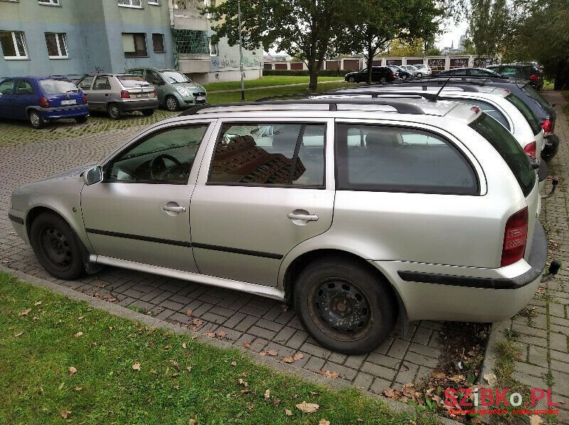 2002' Skoda Octavia photo #4