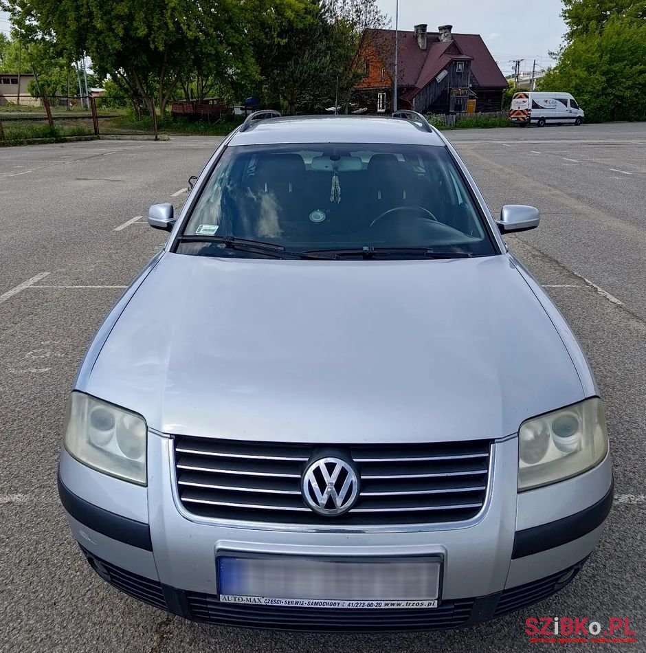 2003' Volkswagen Passat photo #4