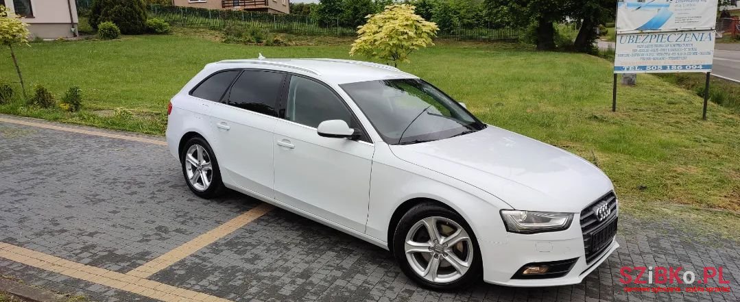 2012' Audi A4 photo #2