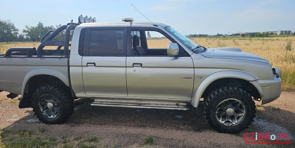 2003' Mitsubishi L200 2.5 Td Intense photo #3