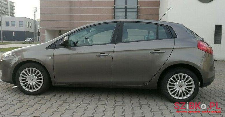 2011' Fiat Bravo photo #1