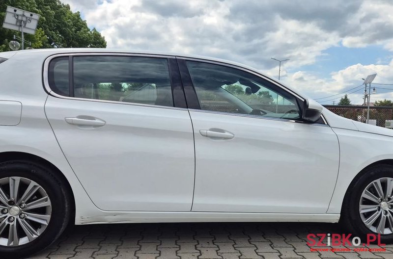 2019' Peugeot 308 photo #3