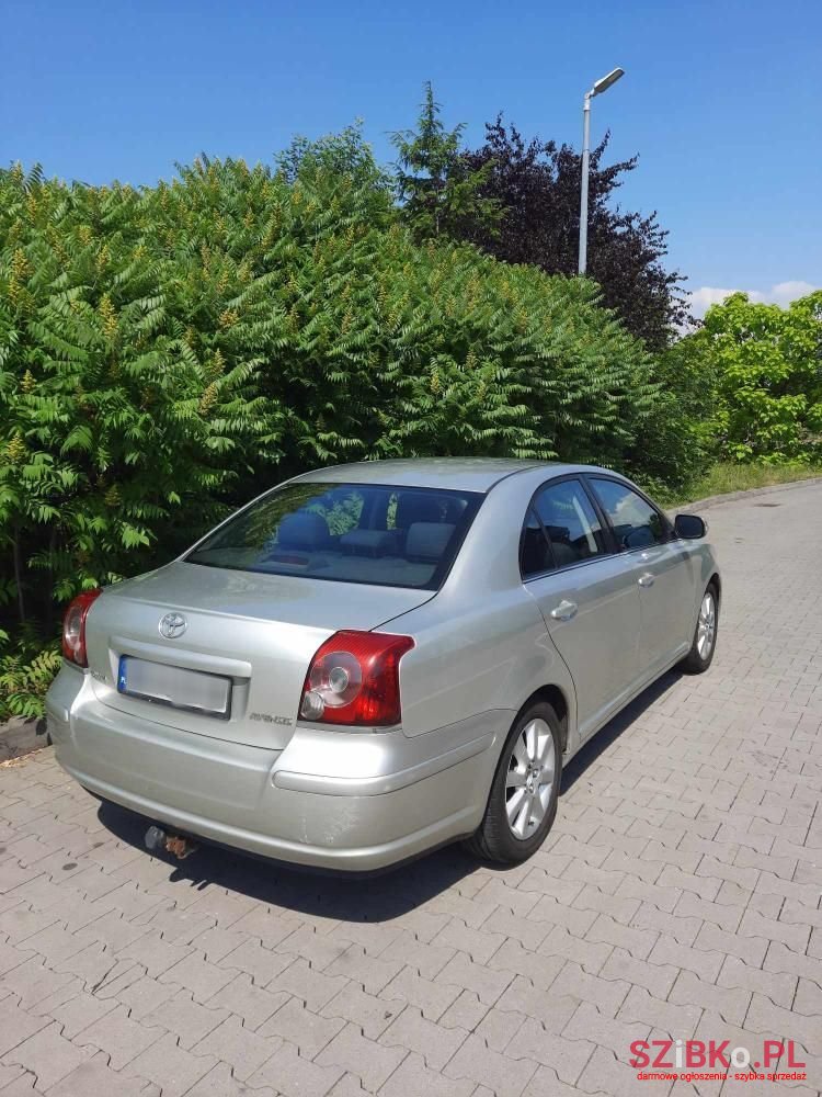 2007' Toyota Avensis photo #2