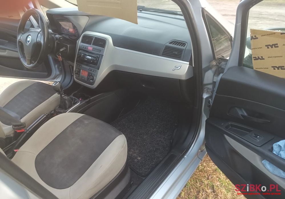 2006' Fiat Punto photo #6