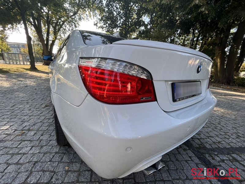 2009' BMW 5 Series 525D Edition Sport photo #4