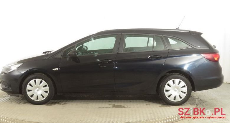 2018' Opel Astra photo #2