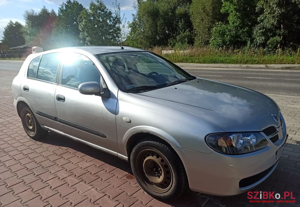 2006' Nissan Almera photo #1