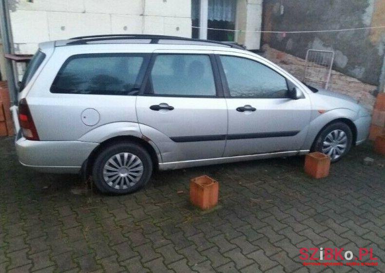 2000' Ford Focus photo #1