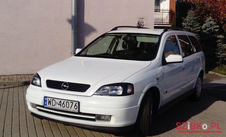 2004' Opel Astra photo #1