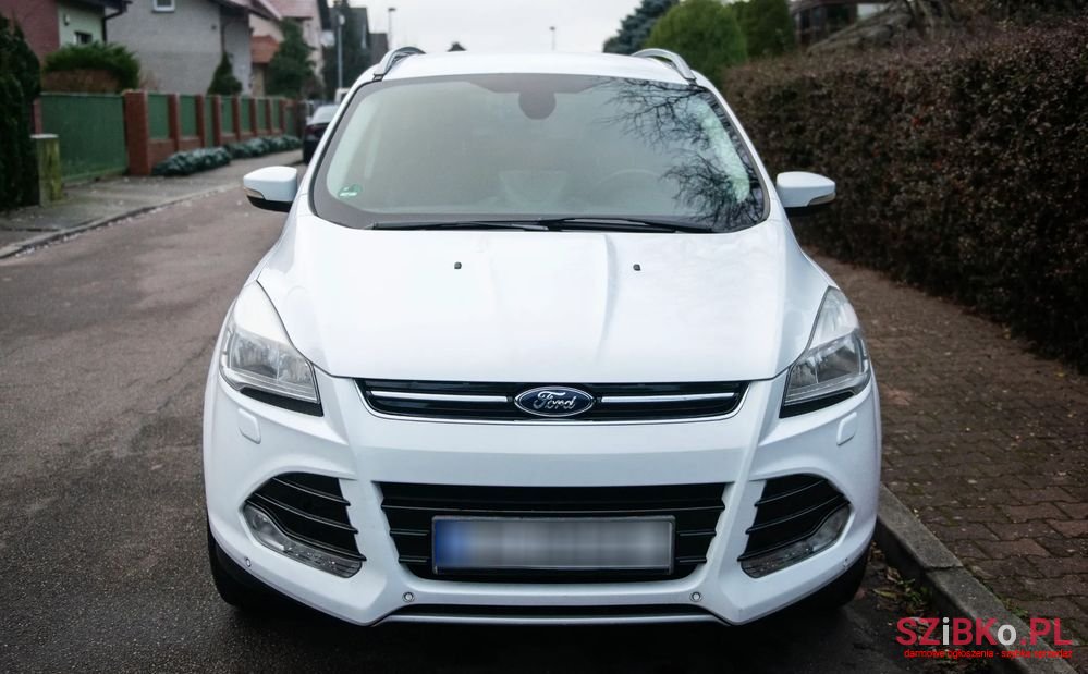 2014' Ford Kuga photo #2