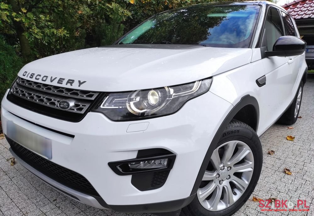 2016' Land Rover Discovery Sport photo #2