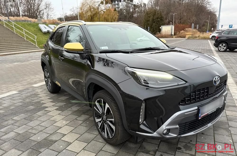 2022' Toyota Yaris photo #3