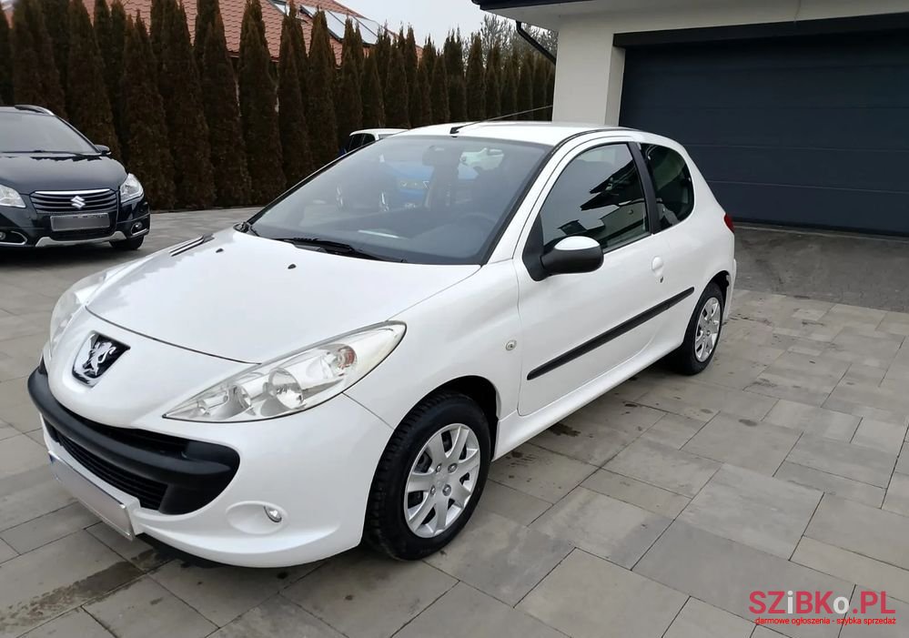 2010' Peugeot 206 206+ 60 photo #4