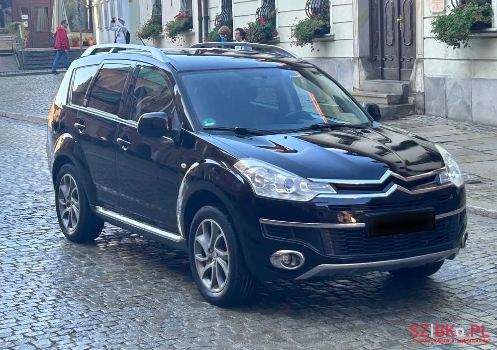 2008' Citroen C-Crosser photo #2