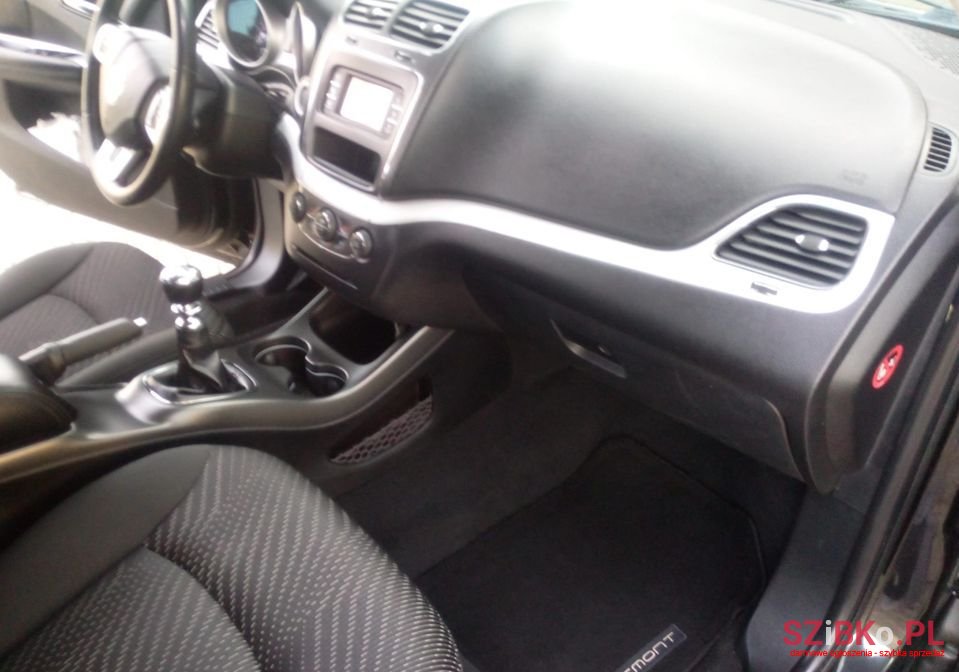 2012' Fiat Freemont photo #6