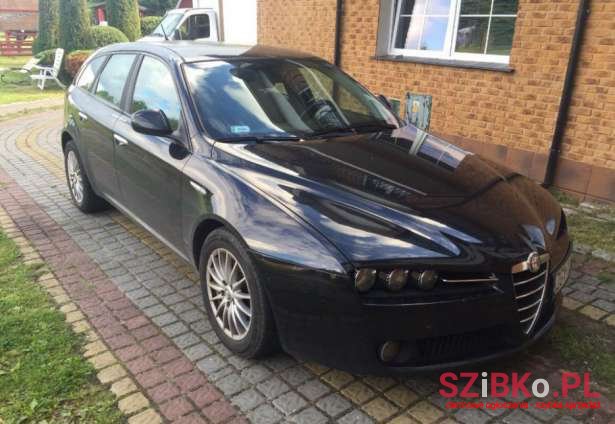 2006' Alfa Romeo 159 photo #1