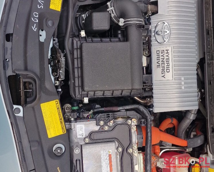 2012' Toyota Prius photo #6