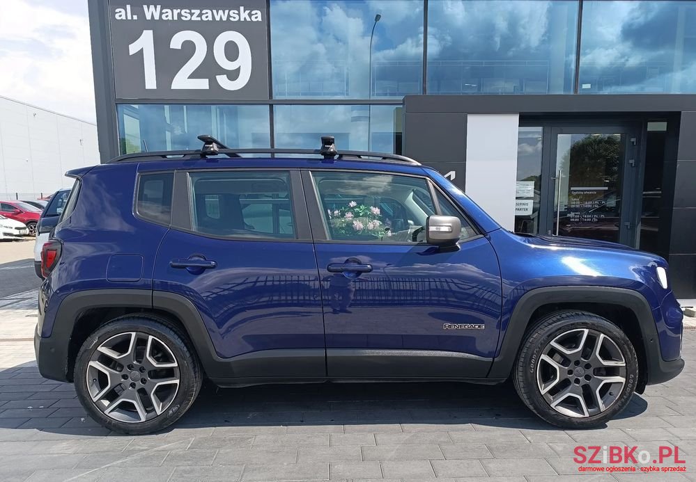 2018' Jeep Renegade photo #5