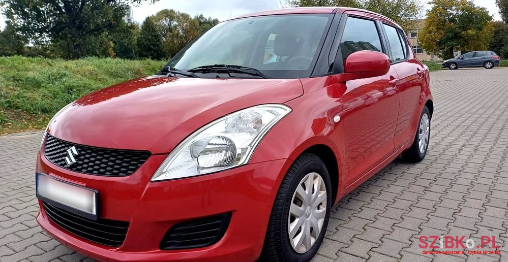 2011' Suzuki Swift 1.2 Club photo #4