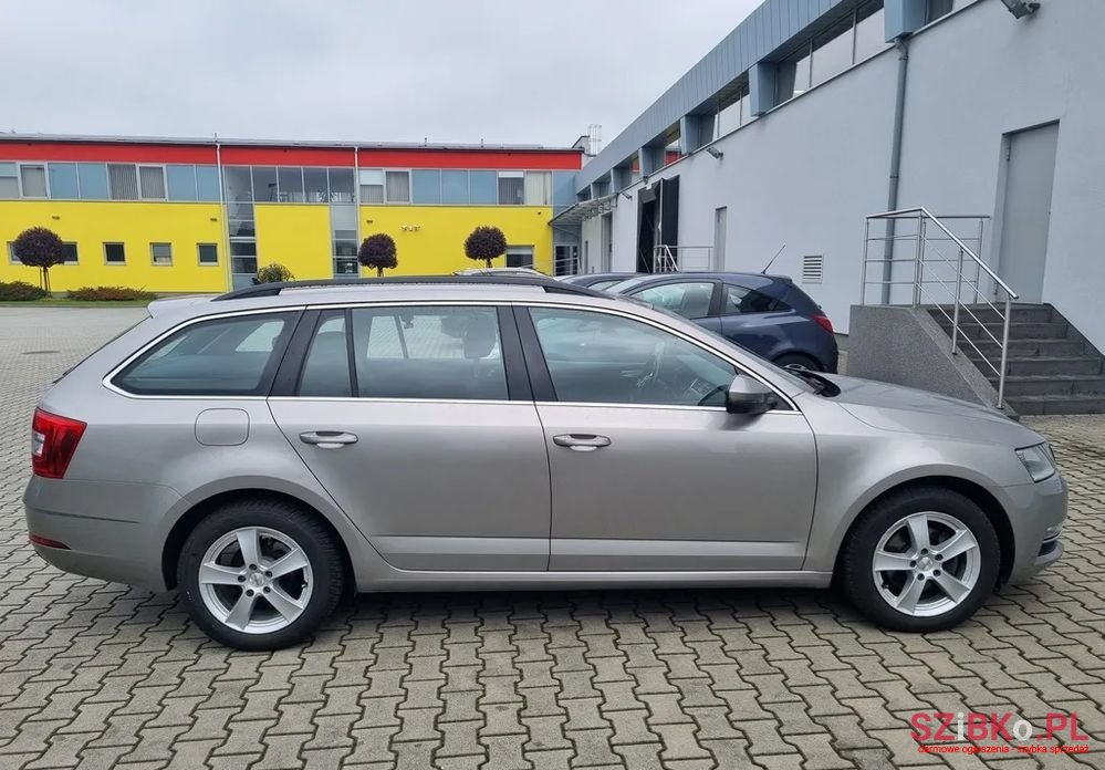 2017' Skoda Octavia 2.0 Tdi Style photo #3