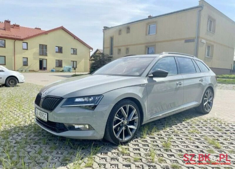 2018' Skoda Superb photo #1