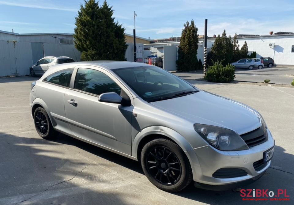 2006' Opel Astra photo #1